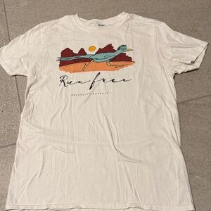 Women’s White 'Run Free' Graphic Tee